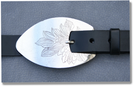 Iris Buckle